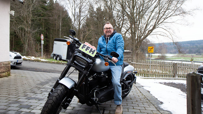 Eine Harley-Davidson: FFH erfüllt Lebenstraum von Thomas aus Rosenthal