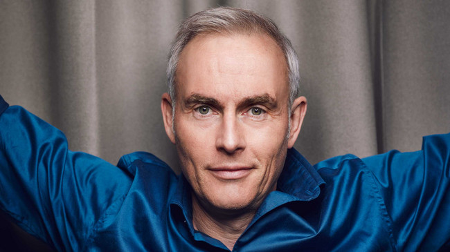 Silvia am Sonntag - zu Gast: Komiker Johann König